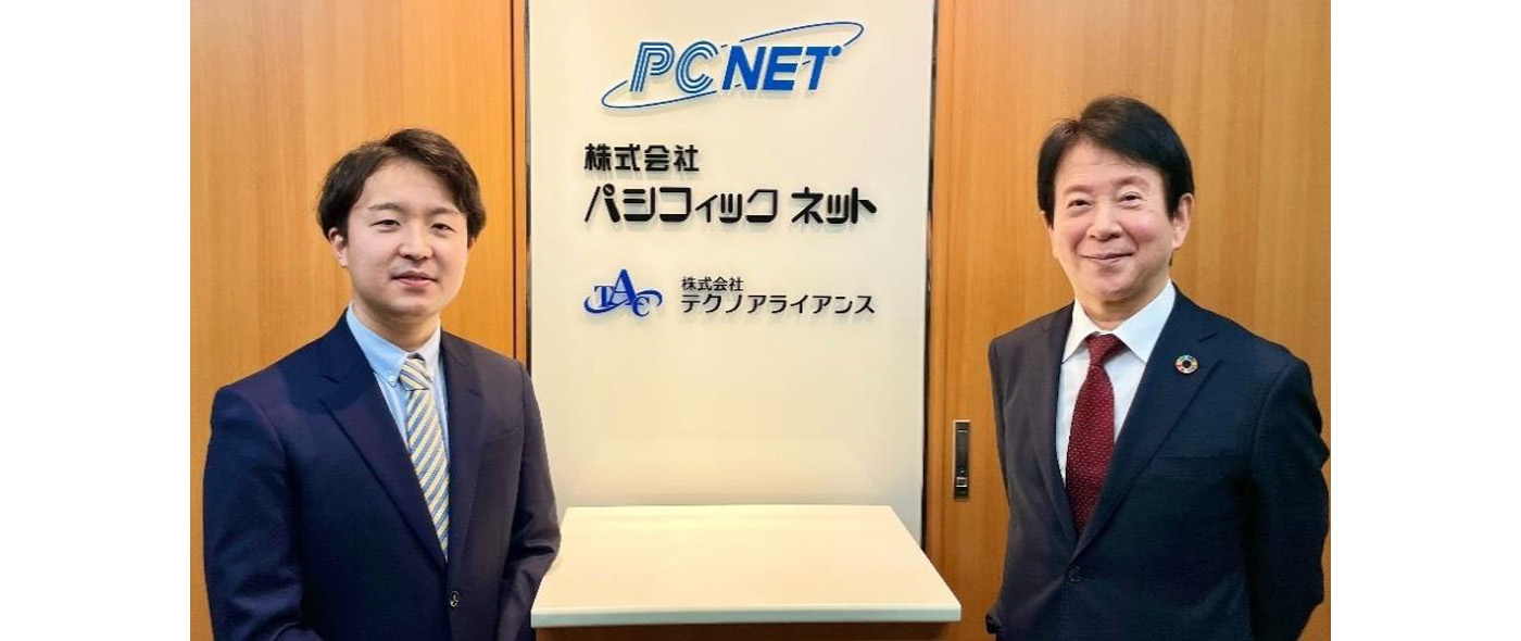 左：NPO法人CLACK理事長 平井氏、右：代表取締役社長 上田