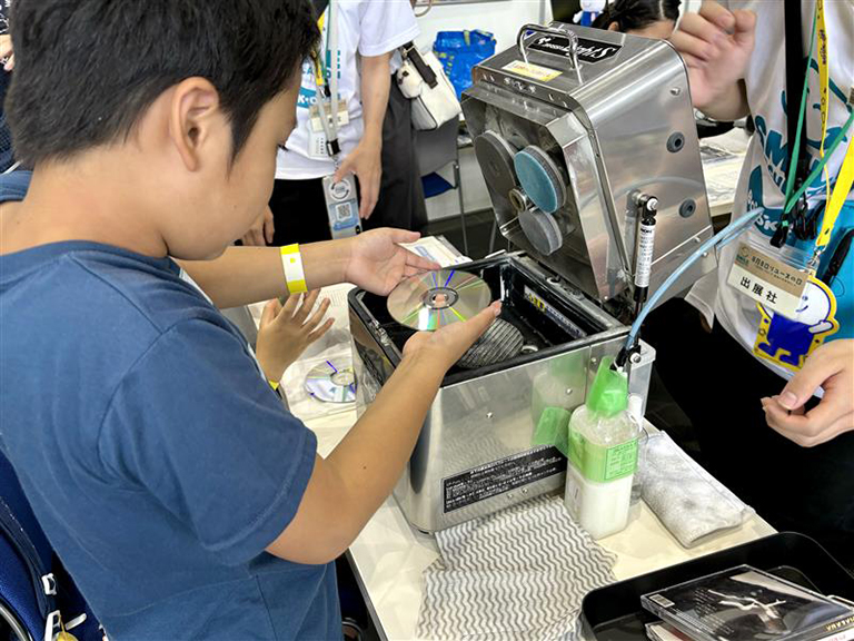 小学生向けの体験イベント「8月8日 リユースの日 ～笑顔をつないで、未来のチカラに。～」