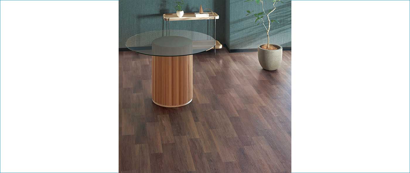 壁紙のデザインとコラボレーションした床材