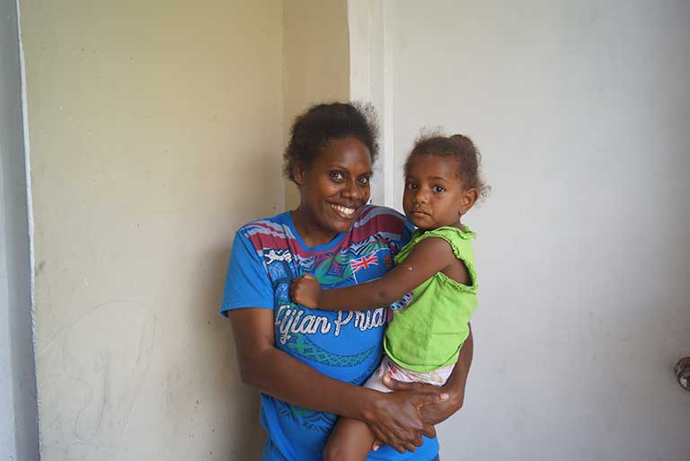 支援国バヌアツのお母さん