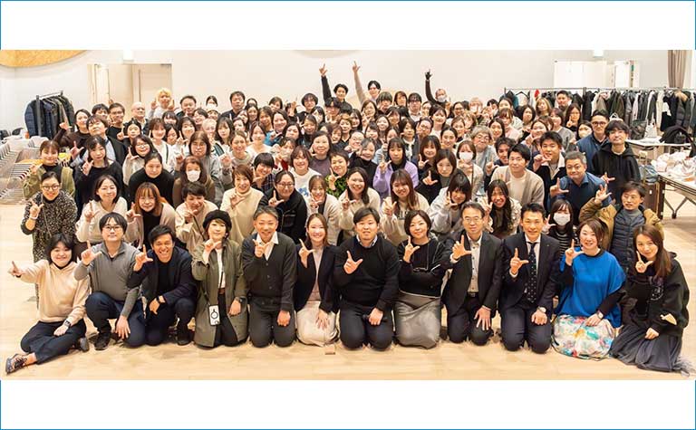 障害や難病と向き合うスタッフが約7割を占める「人を咲かせる花屋」株式会社ローランズ