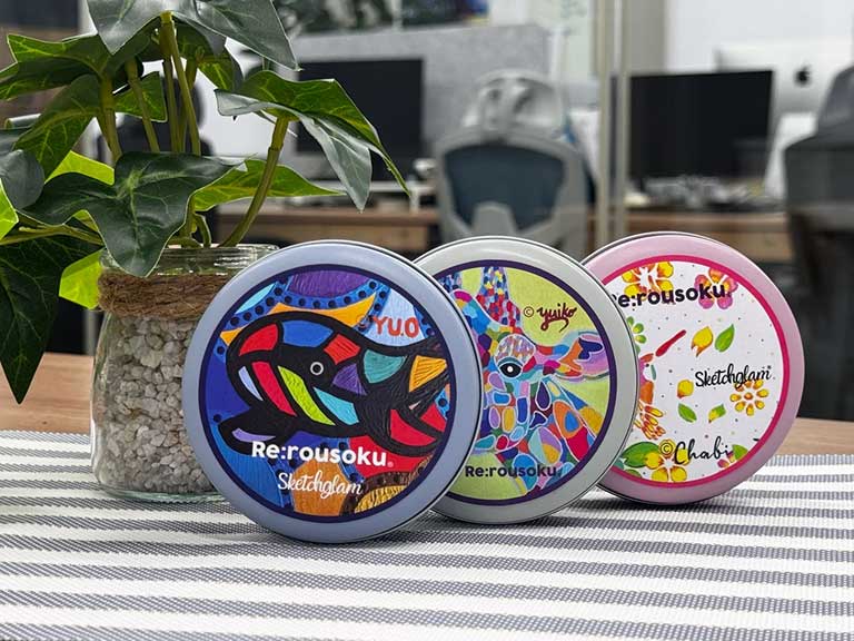 リロウソクは全部で3種。左から「鯨王」、「カラフルキリン」、「ボタニカルハチドリ」